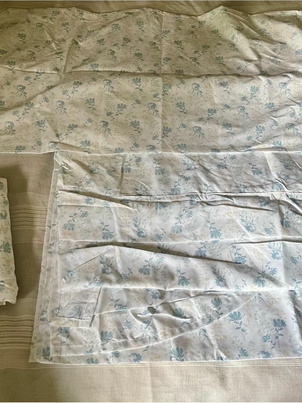 Light Blue Floral Sheet 5 piece Set - Soft Floral Home Bedding